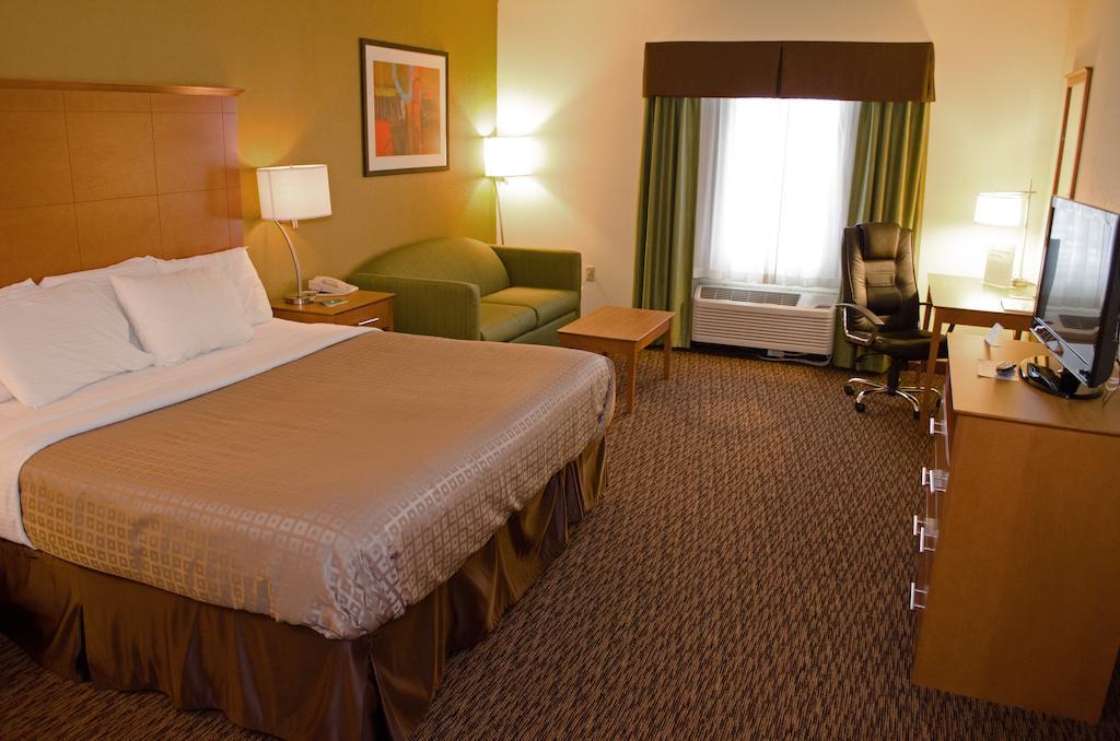 Clarion Hotel&Suites University-Shippensburg Exterior foto