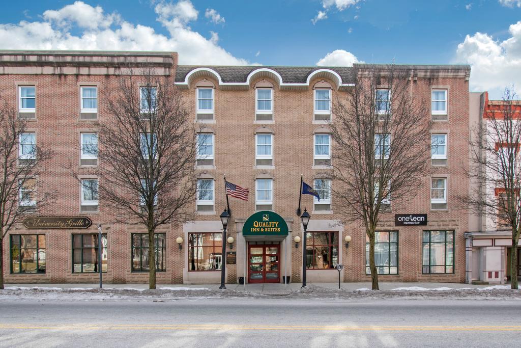 Clarion Hotel&Suites University-Shippensburg Exterior foto