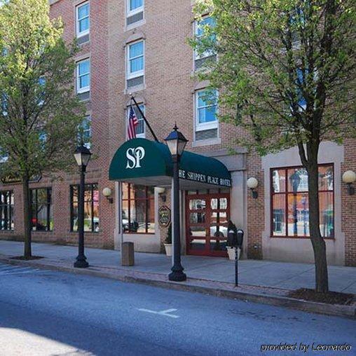 Clarion Hotel&Suites University-Shippensburg Exterior foto