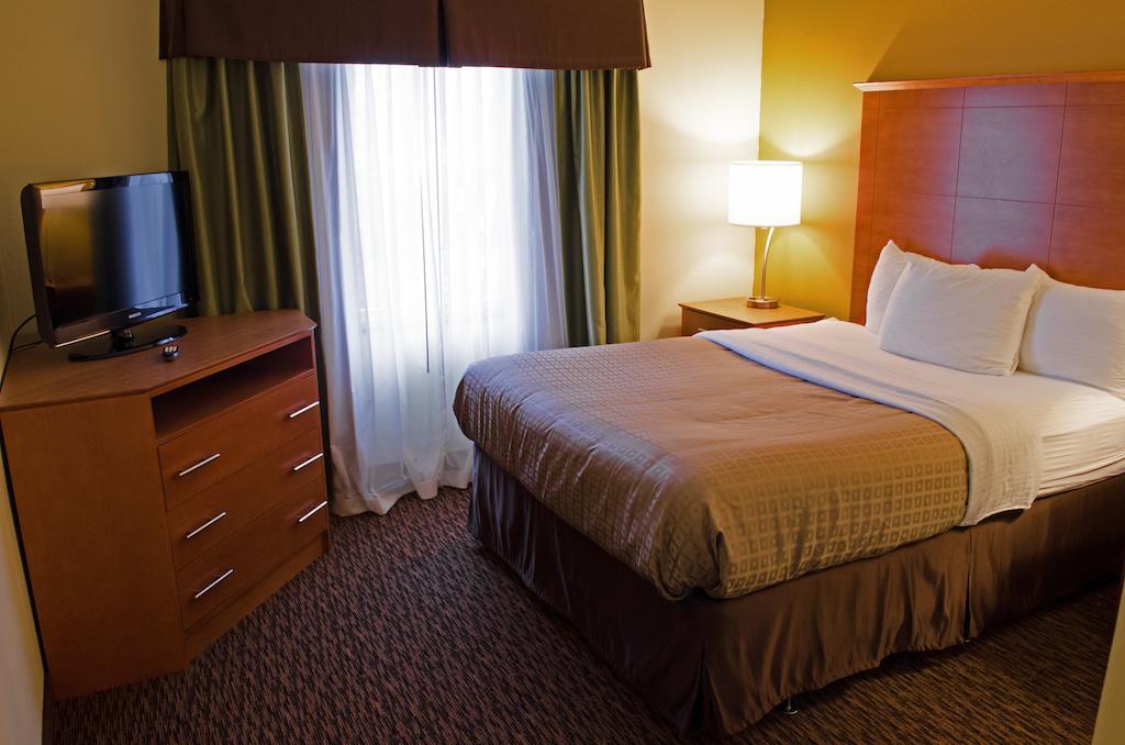 Clarion Hotel&Suites University-Shippensburg Exterior foto