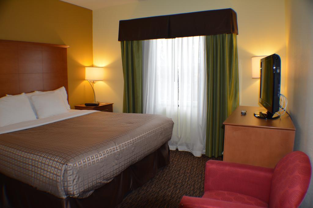 Clarion Hotel&Suites University-Shippensburg Exterior foto